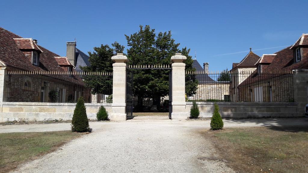 Domaine De La Rocque Acomodação com café da manhã Liorac-sur-Louyre Exterior foto
